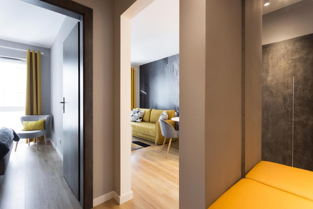 H2 Apartment- Gasiorowskich 4 - Parking Podziemny - Self Check In 24H - Mtp Targi - Pkp - Sklep Netto W Budynku Познан Екстериор снимка