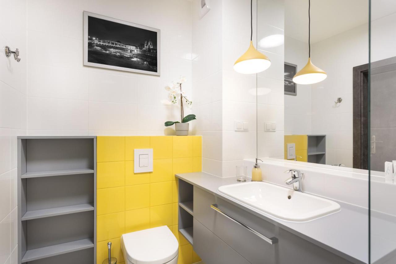 H2 Apartment- Gasiorowskich 4 - Parking Podziemny - Self Check In 24H - Mtp Targi - Pkp - Sklep Netto W Budynku Познан Екстериор снимка